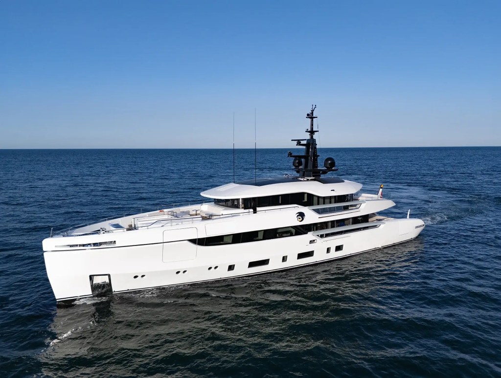 Columbus Atlantique 43 M/Y: Night Fury II’nin Büyüsü