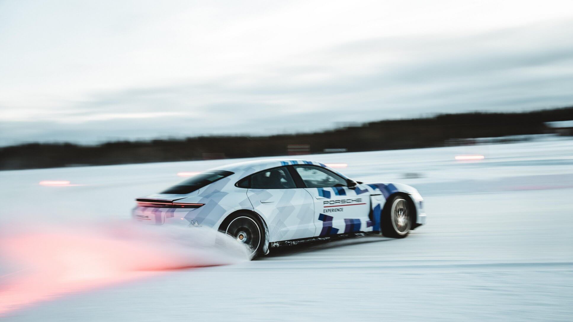 Porsche-Taycan-GTS-ile-Buz-Uzerinde-Sinirlari-Zorlayan-Rekor